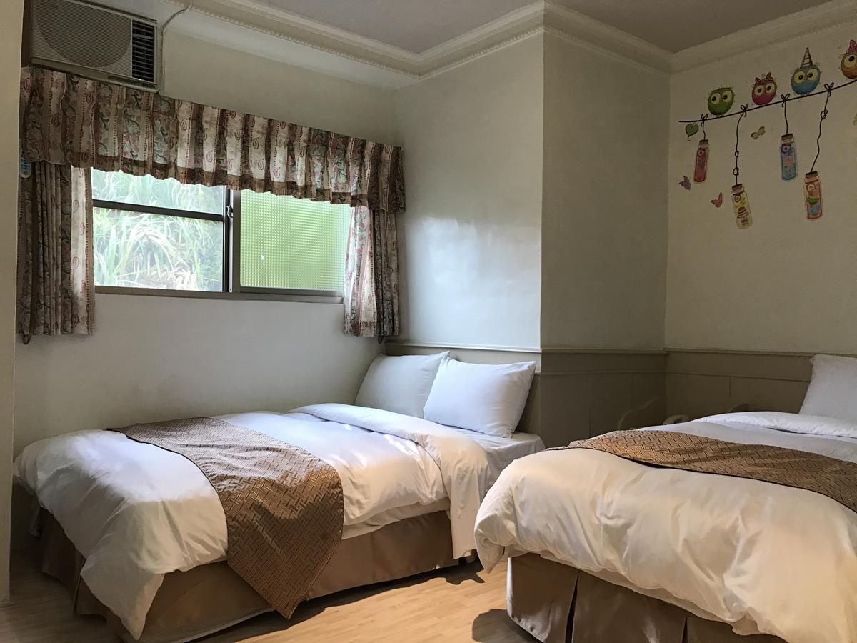 Minren Hotel Jücsi Kültér fotó