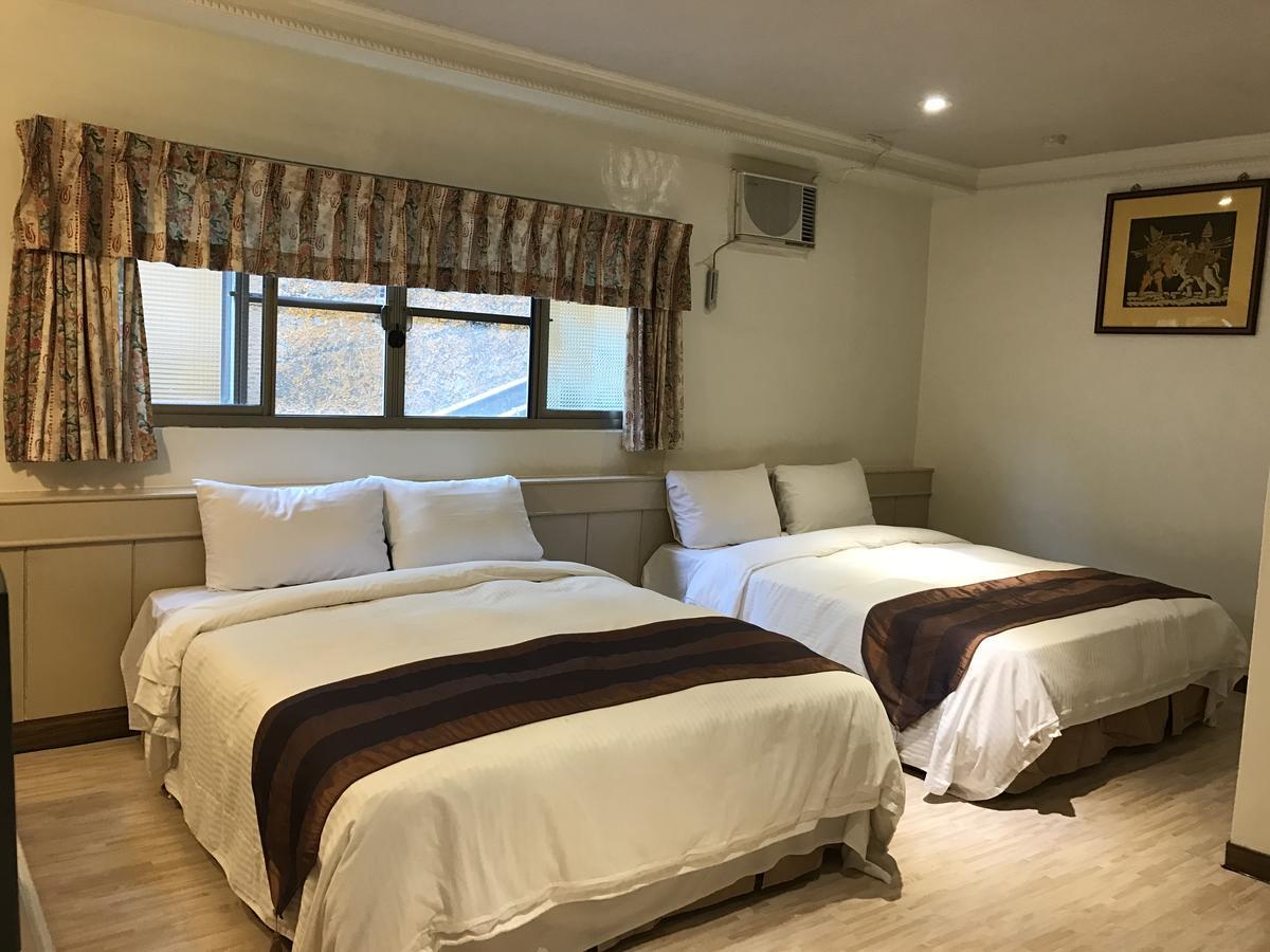 Minren Hotel Jücsi Kültér fotó