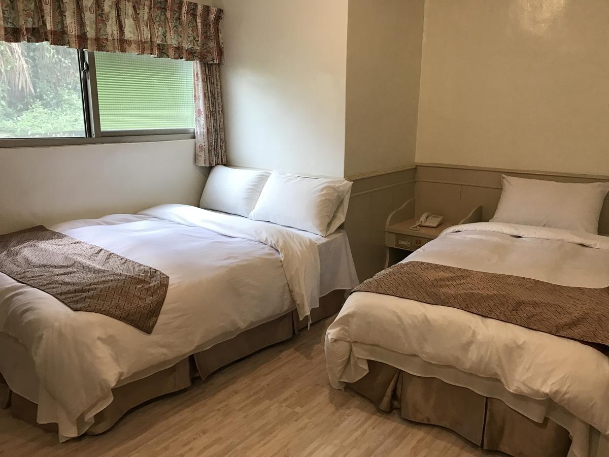 Minren Hotel Jücsi Kültér fotó